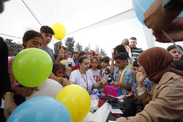 Ali Koç, 23 Nisan'da depremzede çocuklar için Hatay'da