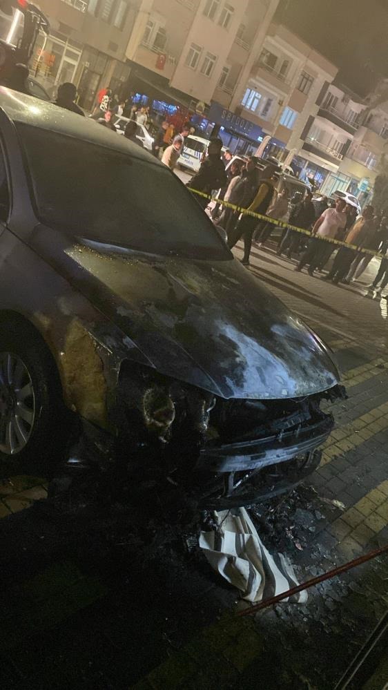 Samsun'da oto galerinin camlarının kırılıp 2 aracın yakılmasıyla ilgili 10 kişi yakalandı