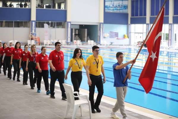 Türk Devletleri Teşkilatı'nın düzenlediği yüzme yarışları Denizli'de yapıldı