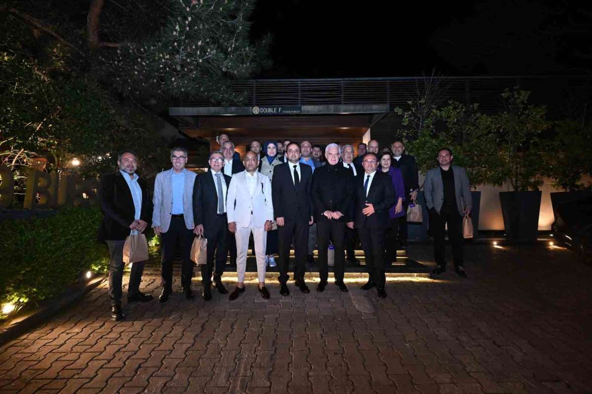 BUYSAD'da bayrak değişim