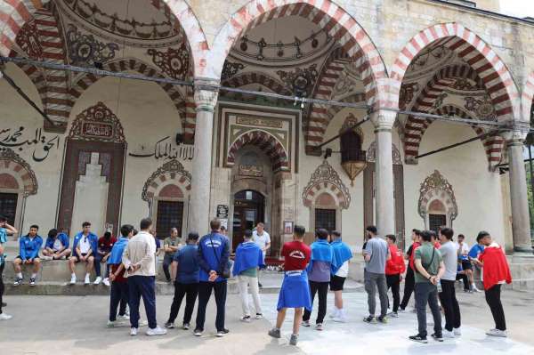 Genç voleybolcular Manisa'da buluştu