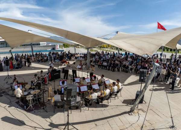 3. Ordu Komutanlığı Bando Takımı EBYÜ'de sahne aldı