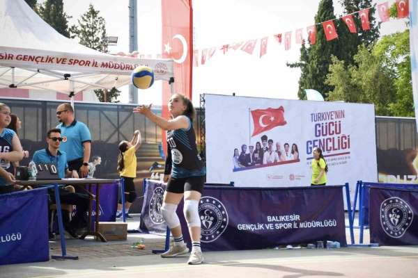 Balıkesirli gençler 'Gençlik Haftasında' spora doydu