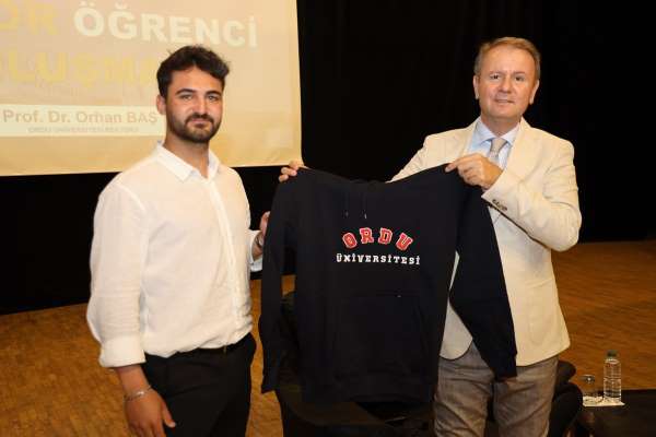ODÜ'de 'rektör-öğrenci' buluşması