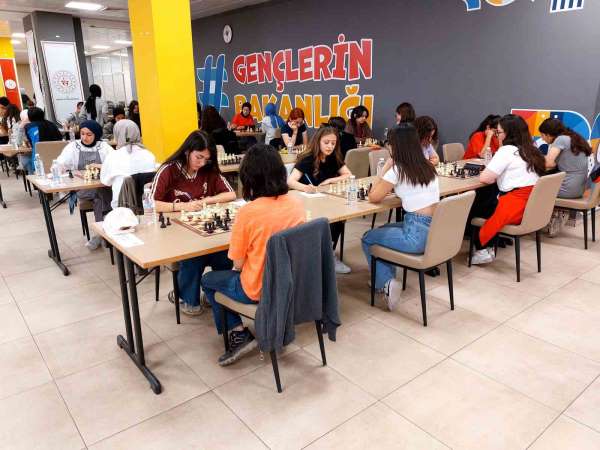 Yurtlig Satranç Türkiye şampiyonası heyecanı Denizli'de yaşandı