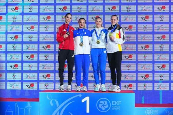 Avrupa Karate Şampiyonası'nda Zümra Rezzan İm, gümüş madalya kazandı