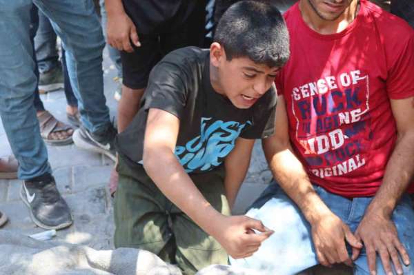 İsrail Gazze'de karakola hava saldırısı düzenlendi: 1'i çocuk 6 kişi hayatını kaybetti