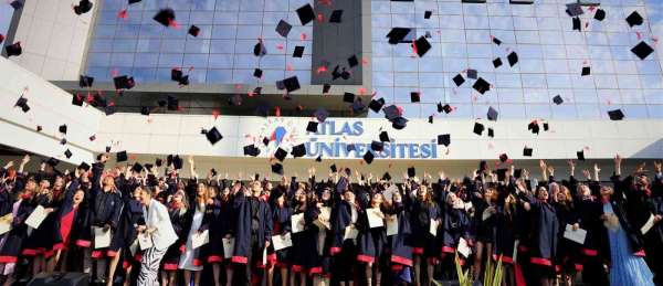 Atlas Üniversitesi ilk mezunlarını verdi - İstanbul haber
