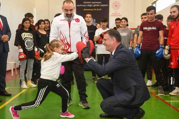 Fair play ödüllü Vali Balcı, 'Spor Van' projesini hayata geçiriyor - Van haber
