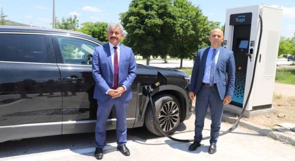 Kütahya'nın ilk Trugo şarj istasyonu DPÜ'ye kuruldu