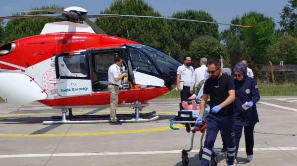 Samsun'da ambulans helikopter yaşlı kadın için havalandı