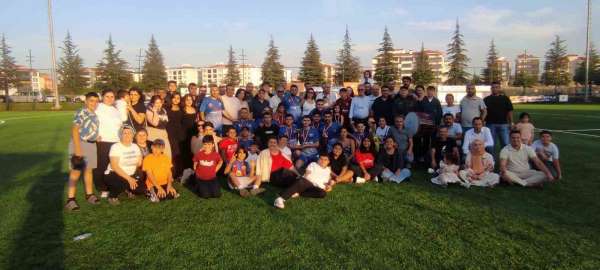 Akin Köyü Spor, Fethi Heper Futbol Turnuvası'nda şampiyon oldu