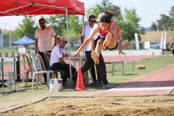 Analig Atletizm Grup Şampiyonası heyecanı Denizli'de yaşandı