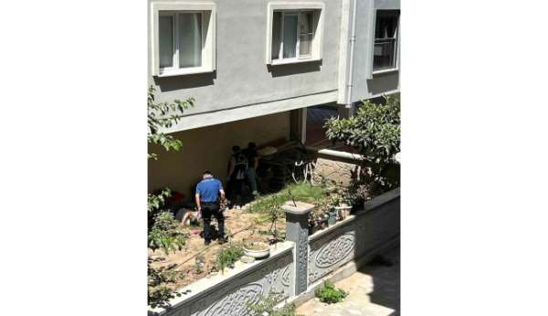 Manisa'da bunalıma giren bir kişi intihar etti
