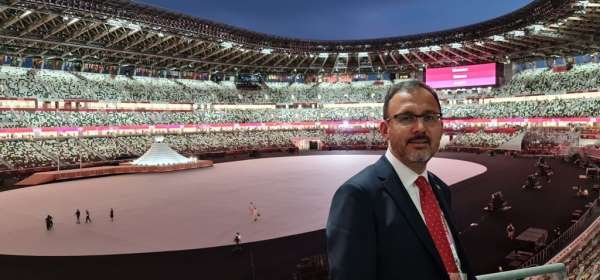 Bakan Kasapoğlu, Tokyo Olimpiyatları'nın açılışına katıldı