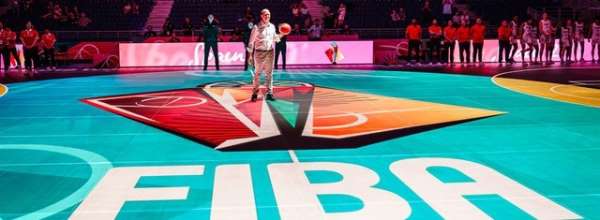 FIBA, LED Cam Zeminli sahasını Madrid'de tanıttı