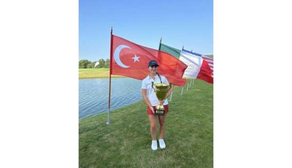 Milli sporcu Deniz Sapmaz, Macaristan'da şampiyon oldu