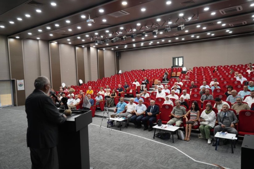 Müdürden STK'lara sitem: 'Böyle dernekçilik olmaz'