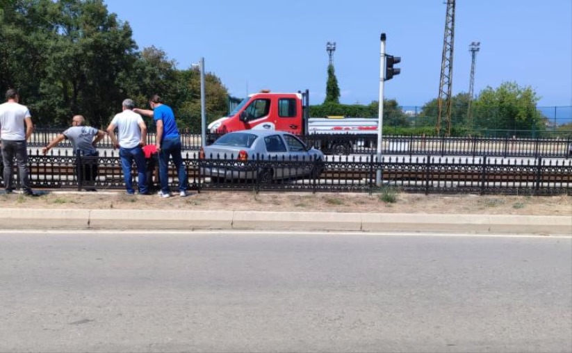 Samsun'da otomobil raylı sistem hattına girdi