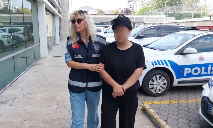 Samsun'da genç kız, annesini bıçakla ağır yaraladı