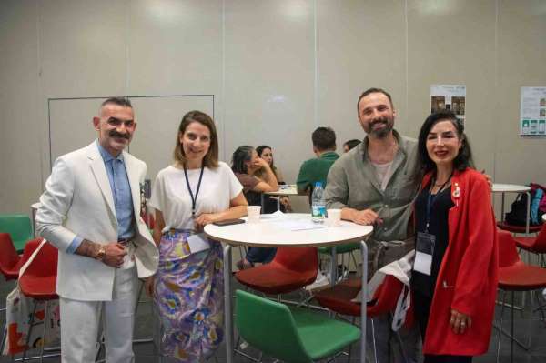 İzmir Ekonomi'de 'tasarım' zirvesi