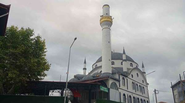 Amasya'da şiddetli fırtına ve dolu hasara yol açtı