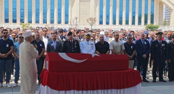 Ankara'da helikopter kazasında hayatını kaybeden pilot son yolcuğuna uğurlandı