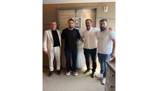 Artun Akçakın baba oldu