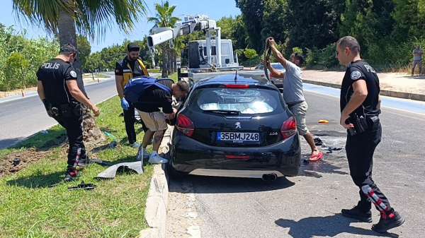 Evlilik teklifine giderken kaza yaptı, yüzük ve çiçeği bulmadan hastaneye gitmedi