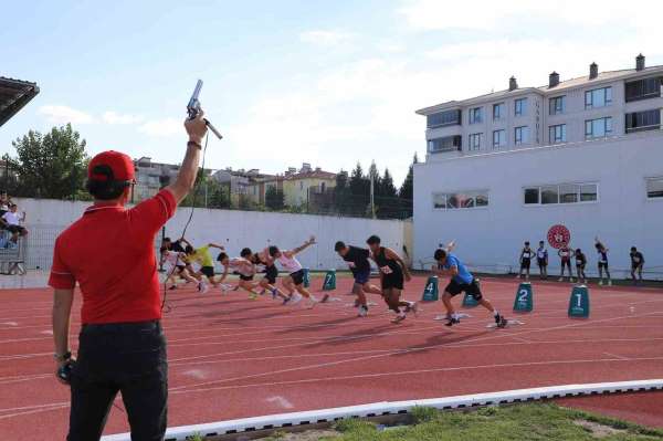 Naili Moran Yaş Grupları Atletizm Yarışmaları Kütahya'da tamamlandı