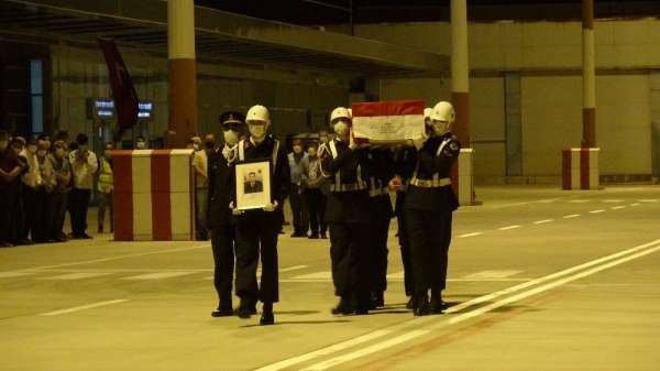Şehit Kıran'ın cenazesi memleketi Çanakkale'ye getirildi 