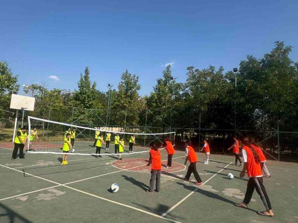 Siirt'te Yaz Spor Kursları çocukların gelişimine katkı sağlıyor