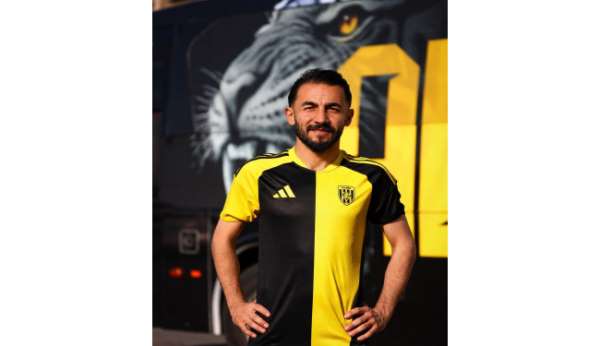 Aliağa FK, Hamza Gür'ü kadrosuna kattı