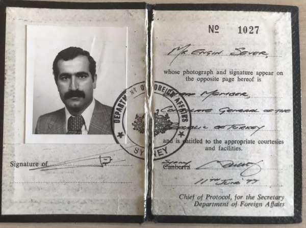 Şehit polis memuru Engin Sever'in diplomat kimlik kartı ailesine teslim edildi 