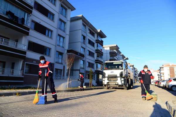 Kahramankazan baştan aşağı dezenfekte edilip temizleniyor