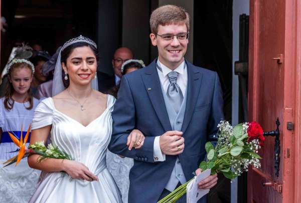 Almanya'da veliaht prens ile evlenen Mersinli Hande Macit düşes oldu - Berlin haber