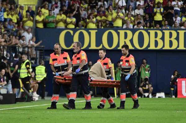 Barcelona'nın kalecisi Ter Stegen, sezonu kapattı