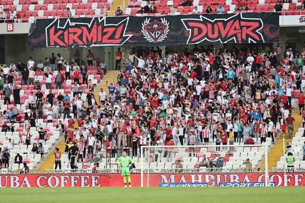 Sivasspor - Başakşehir maçının biletleri satışa çıktı