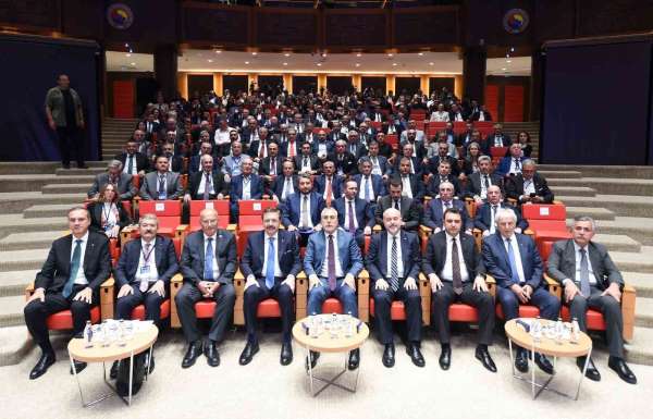 TOBB Başkanı Hisarcıklıoğlu: 'Prime esas ücret tavanının yeniden düzenlenmesini talep ediyoruz'