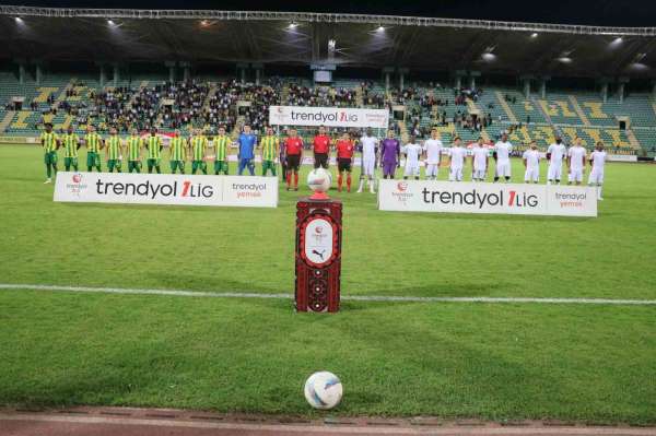 Trendyol 1. Lig: Şanlıurfaspor: 0 - Fatih Karagümrük: 0