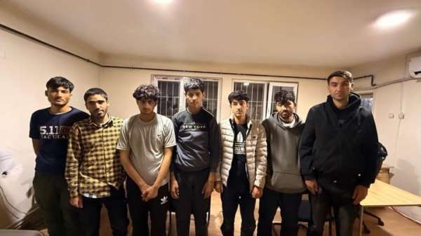 Amasya'da ormanlık alanda 8 düzensiz göçmen yakalandı