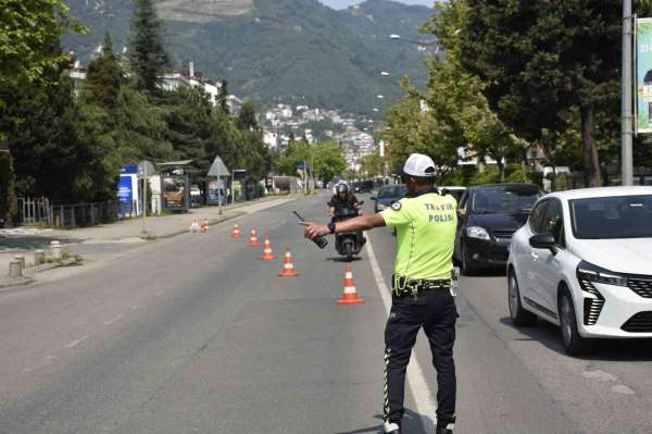 Ordu'da bir haftada 15 binden fazla araç ve sürücüsü denetlendi