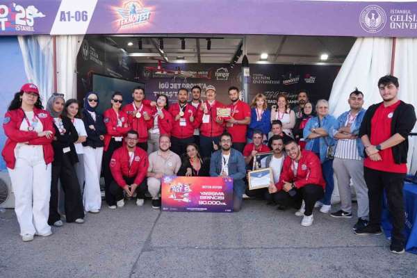 TEKNOFEST 2025'te İstanbul Gelişim Üniversitesi'nden büyük başarı