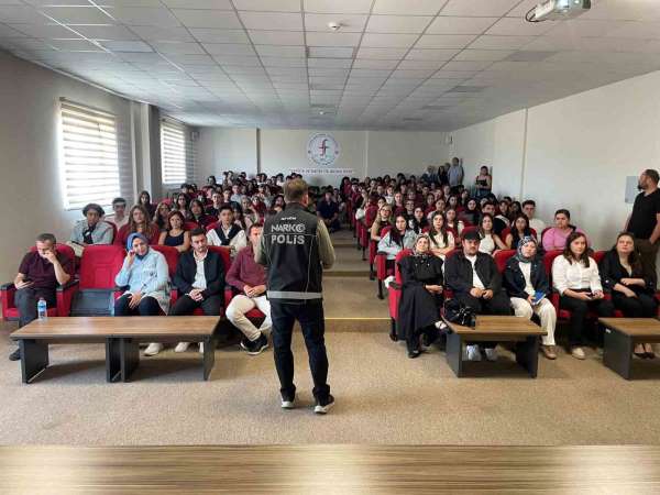 Afyonkarahisar'da üniversite öğrencilerine 'Narko Gençlik' eğitimi