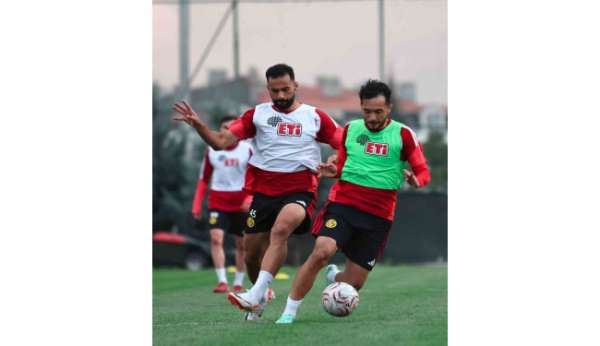 Eskişehirspor, Balıkesirspor maçı için hazırlanıyor