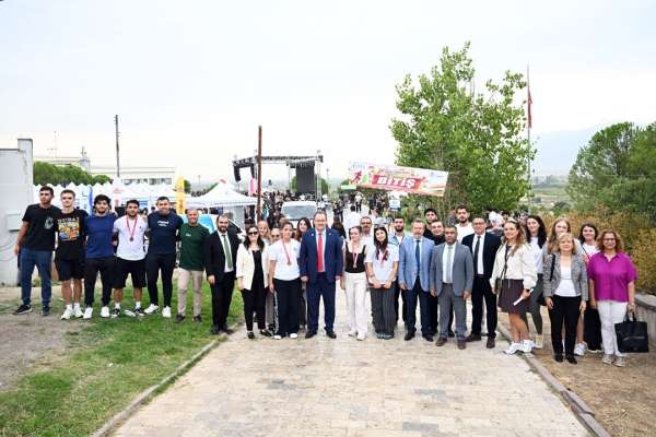 Manisa Celal Bayar Üniversitesi'nde 'Merhaba 26' coşkusu