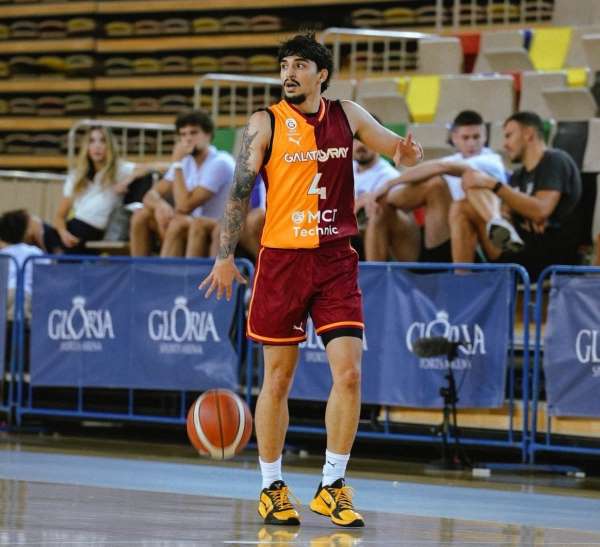 Zekeriya Yiğit Tekin: 'Basketbol Şampiyonlar Ligi'nde finale kadar gidip şampiyon olmak istiyoruz'