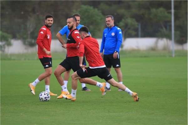 FT Antalyaspor ile Medipol Başakşehir 30. randevuda 