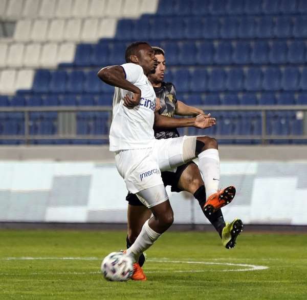 Süper Lig: Kasımpaşa: 0 - Göztepe: 0 (İlk yarı)