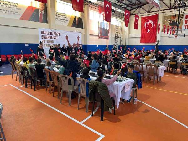 Mardin'de Cumhuriyet Satranç Turnuvasına start verildi